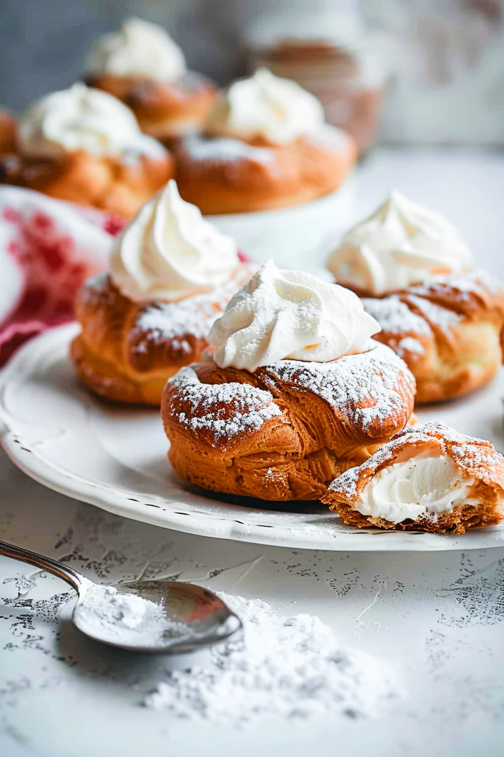 Vanilla Cream Puffs