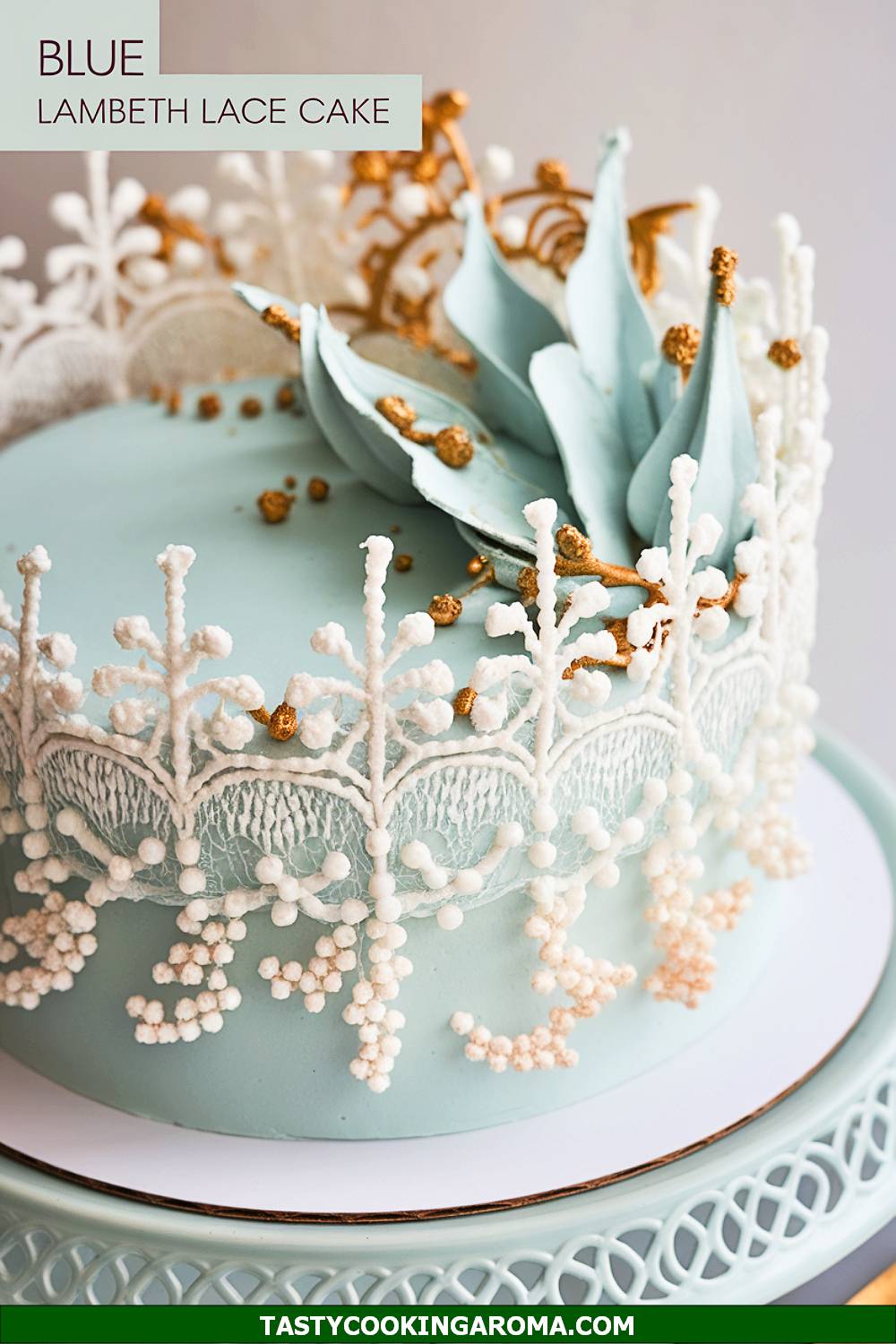 Light Blue Lambeth Lace Cake