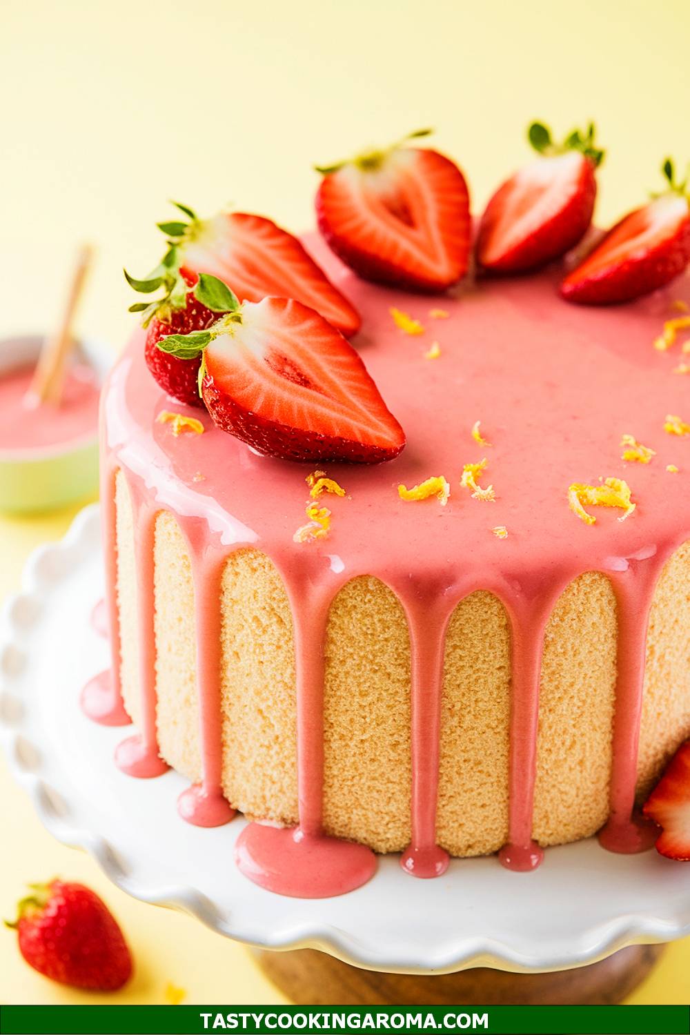 Strawberry Lemonade Drizzle Cake