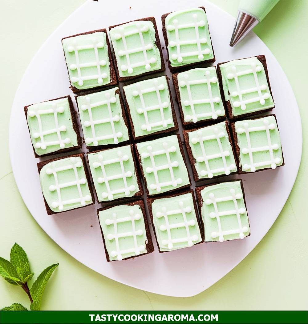 Chocolate Mint Yard Line Brownie Bites